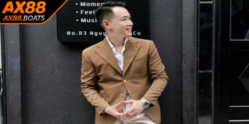 Anh liên tục theo dõi xu hướng, cập nhật luật chơi mới kịp thời