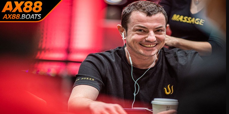 Tom Dwan được biết đến là huyền thoại sống của làng game poker